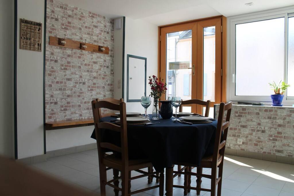 Vila Maison Renovee Atoue Loc Fresnay-sur-Sarthe Exteriér fotografie
